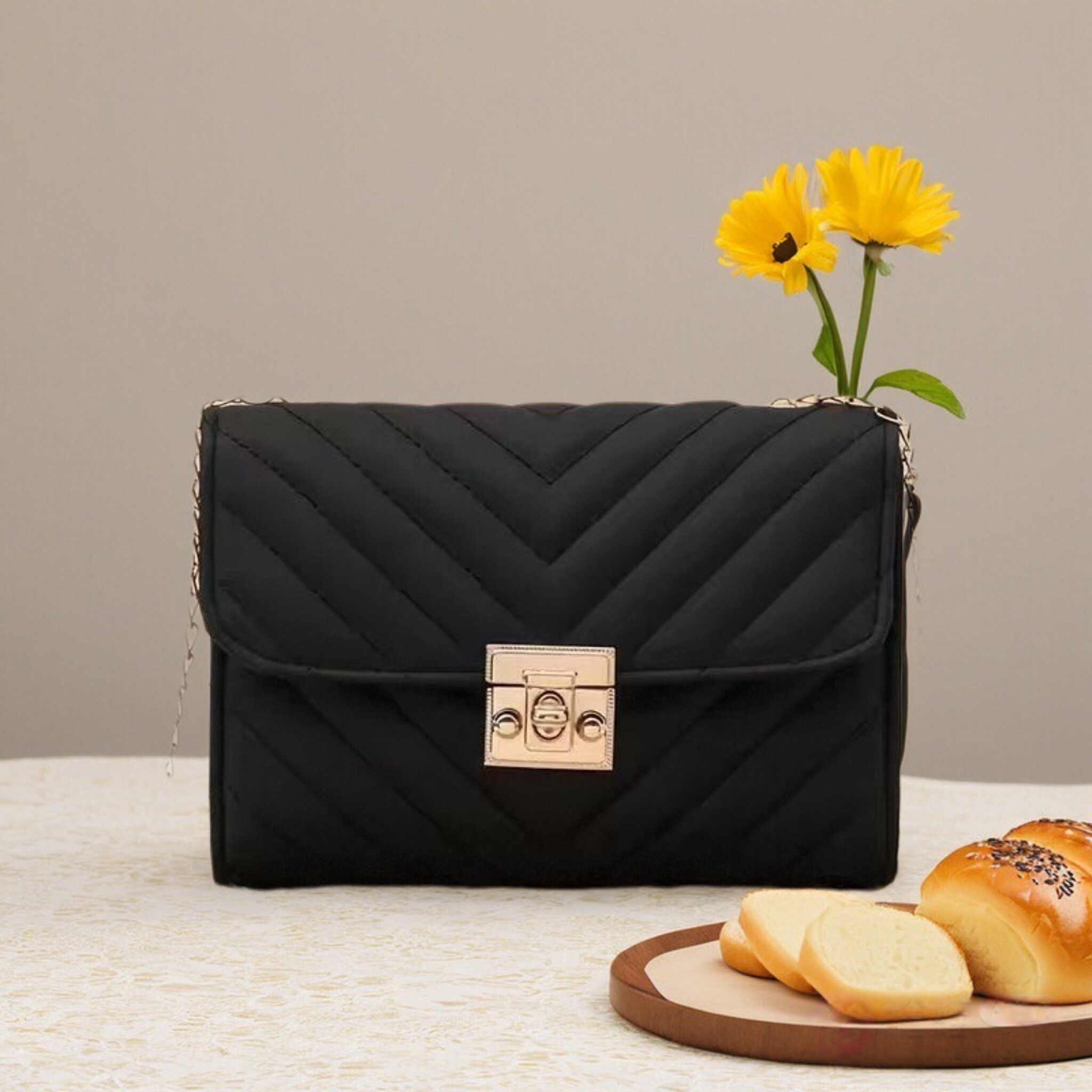 Luxury V-Chevron Quilted Chain - Women'S Accessories Louis Vuitton ulasan dan harga