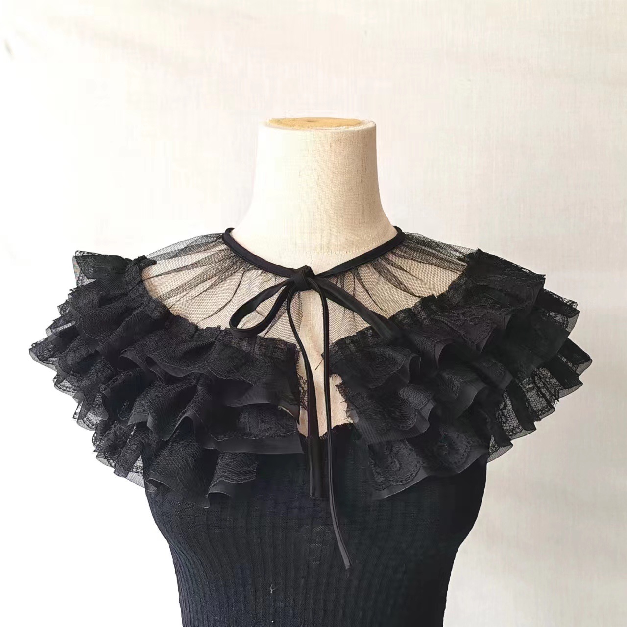 Women Victorian Lace Ruffled J - Women'S Accessories Louis Vuitton ulasan dan harga